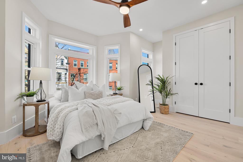304 T St NW