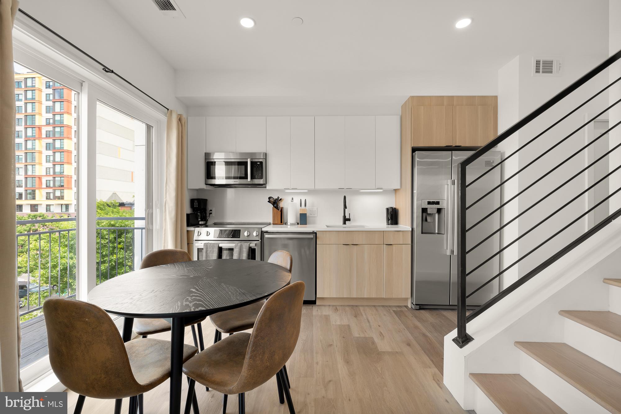 14 P St NW #403