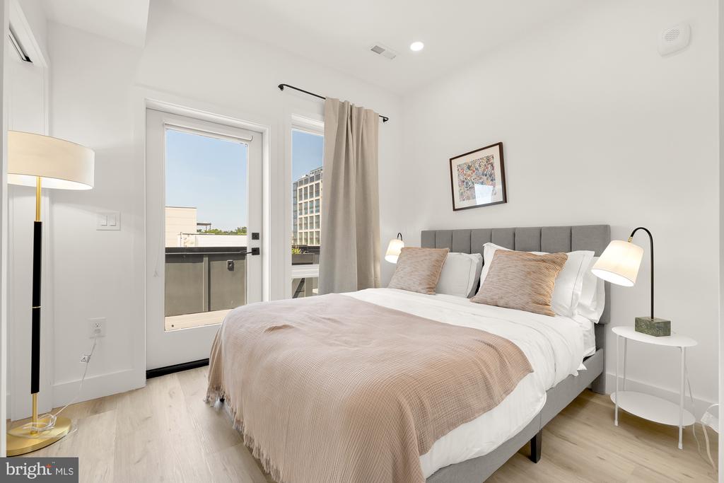 14 P St NW #403