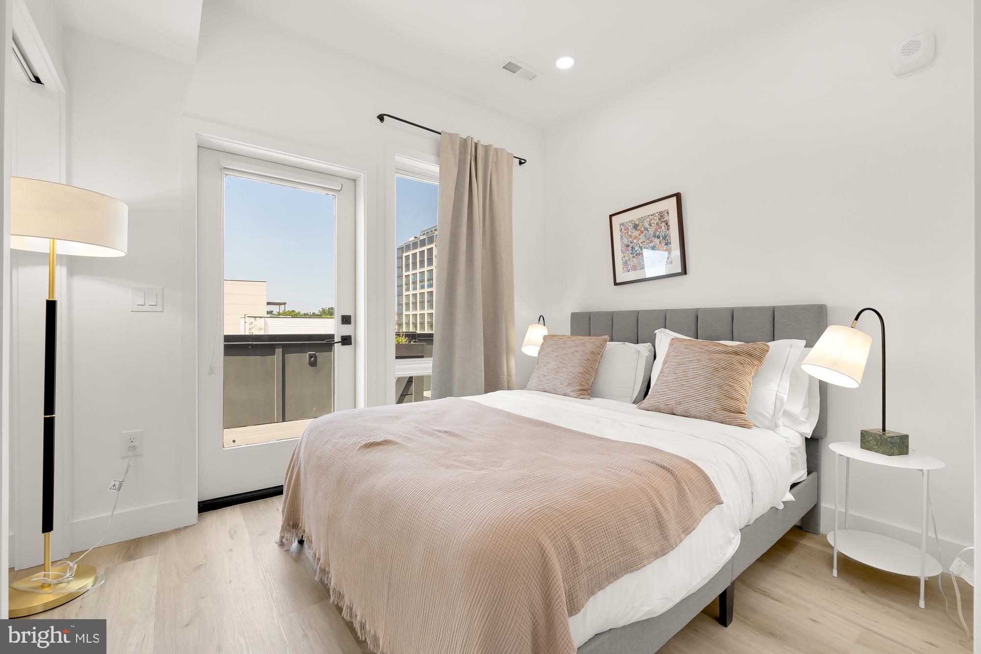 14 P St NW #403