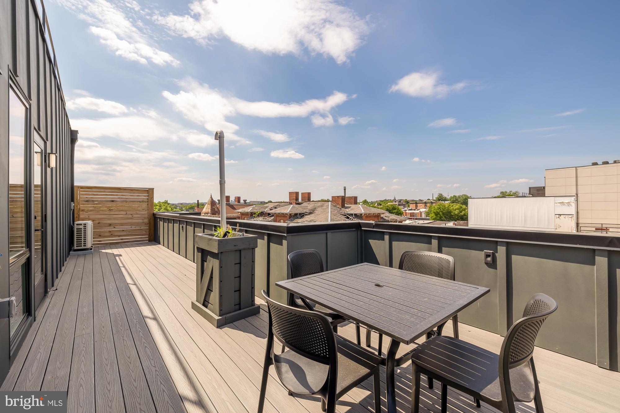 14 P St NW #403