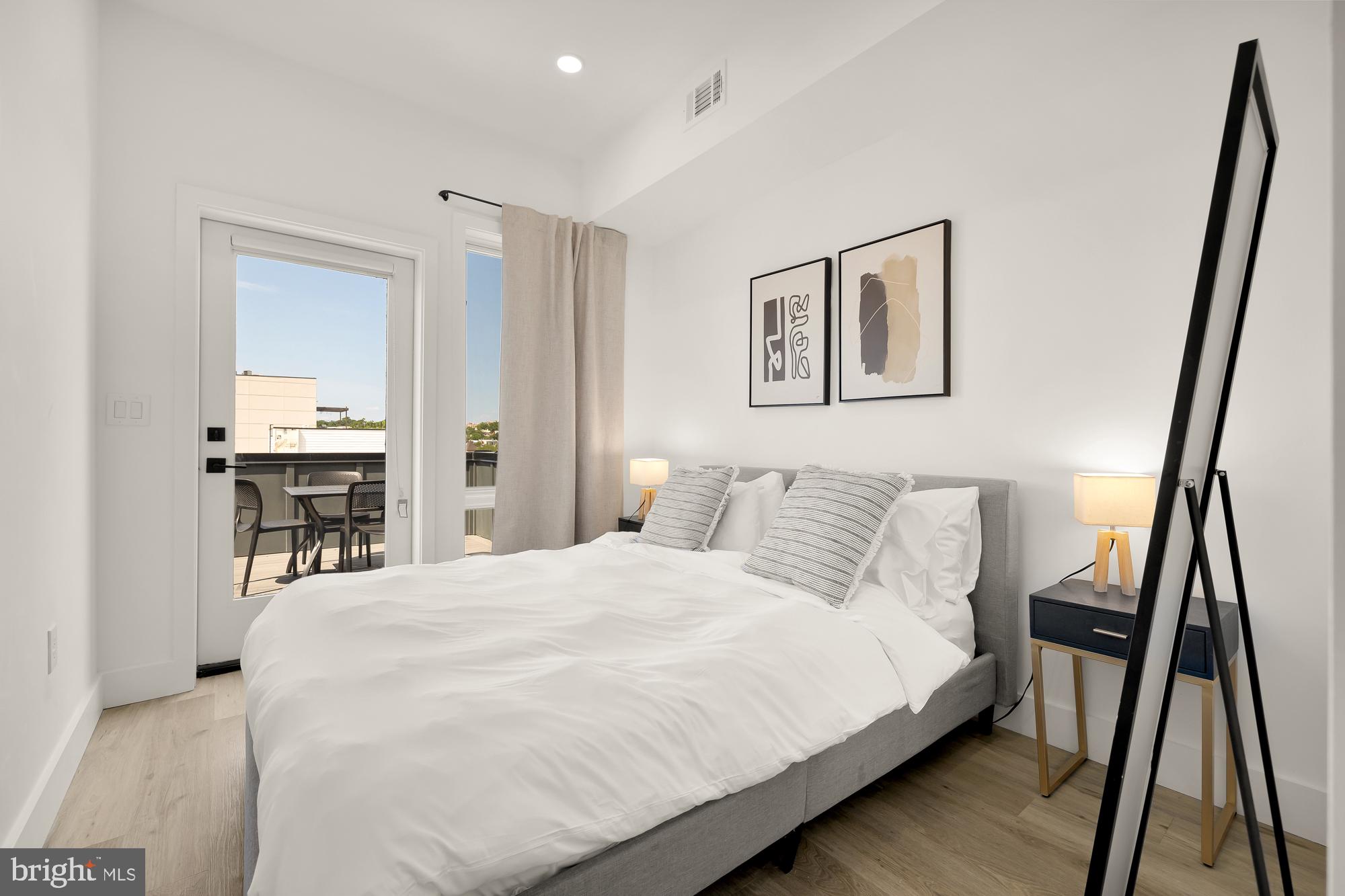 14 P St NW #403