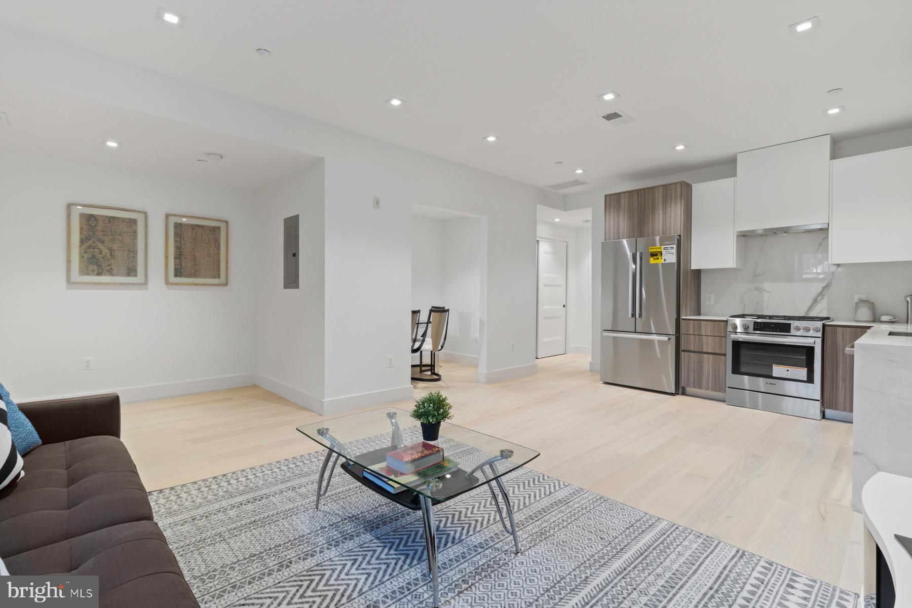 1525 P ST NW #2