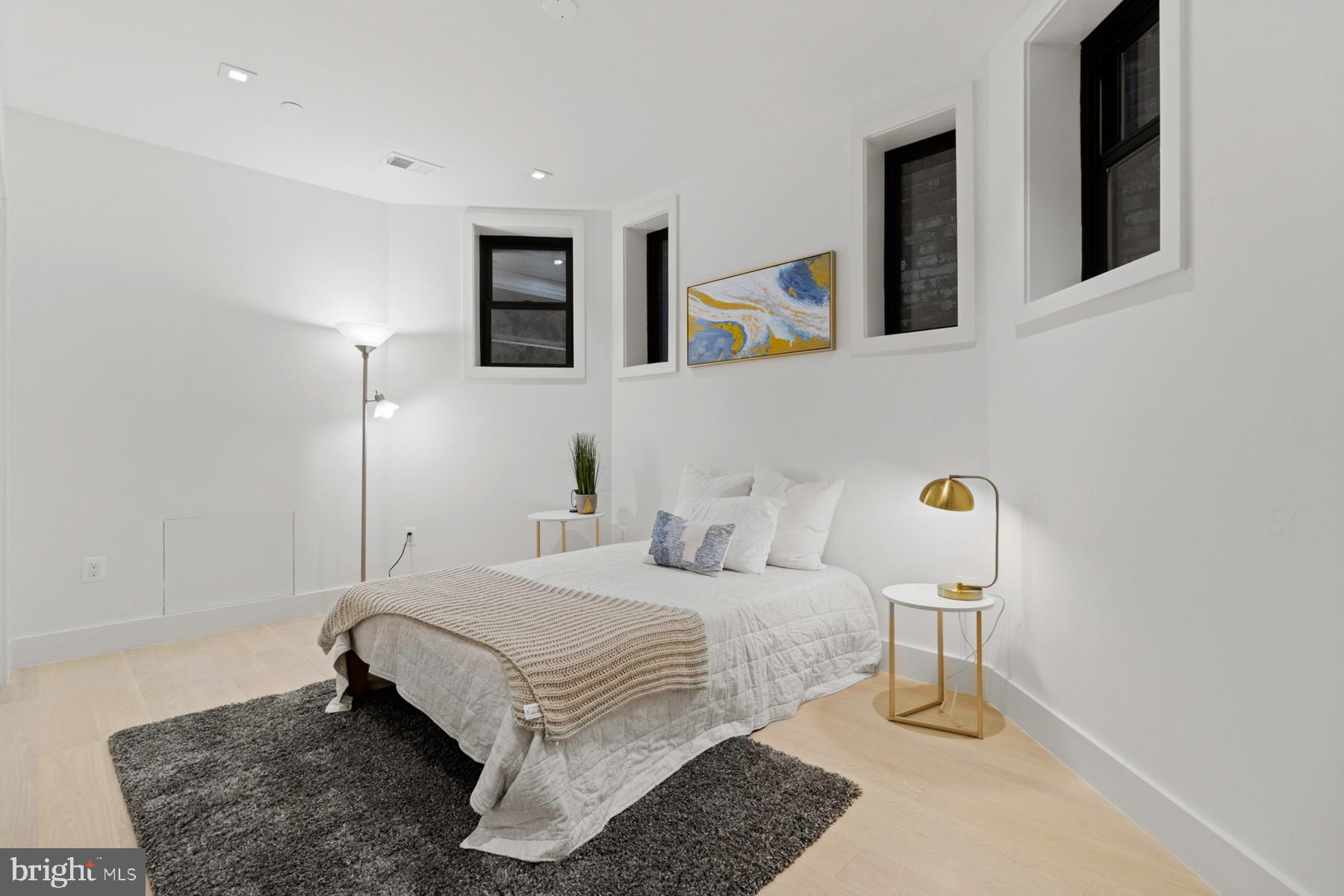 1525 P ST NW #2
