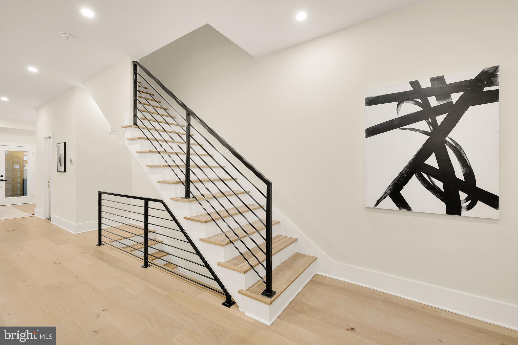 147 Adams St NW