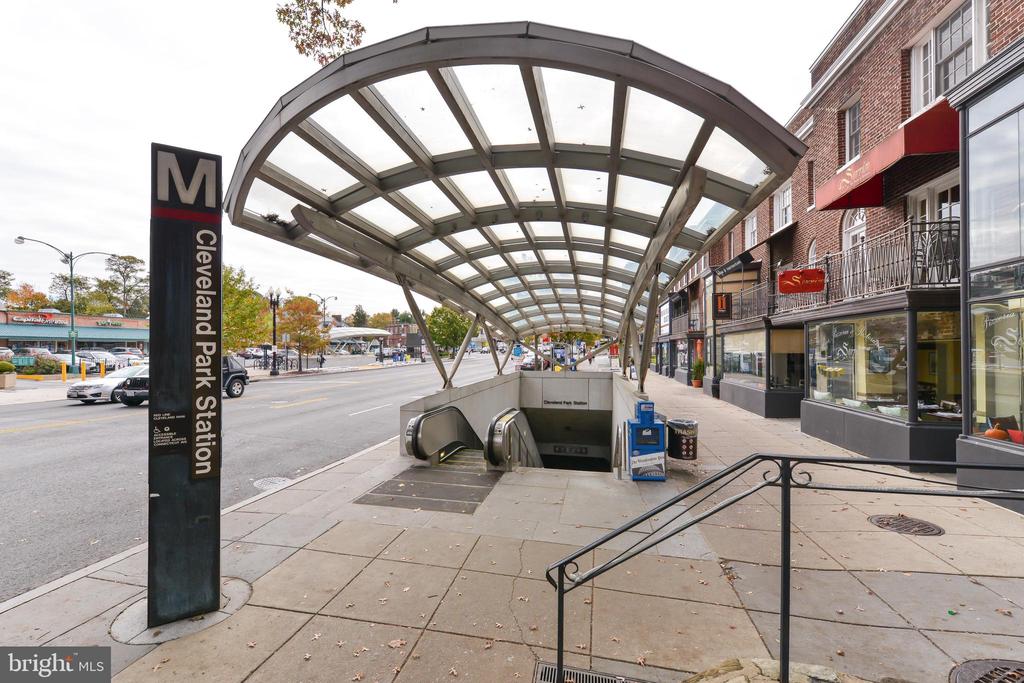 3701 Connecticut Ave NW #112
