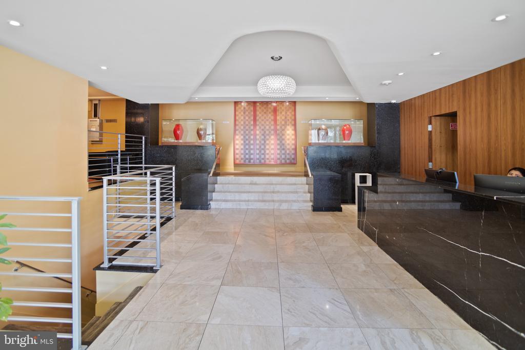 3701 Connecticut Ave NW #112