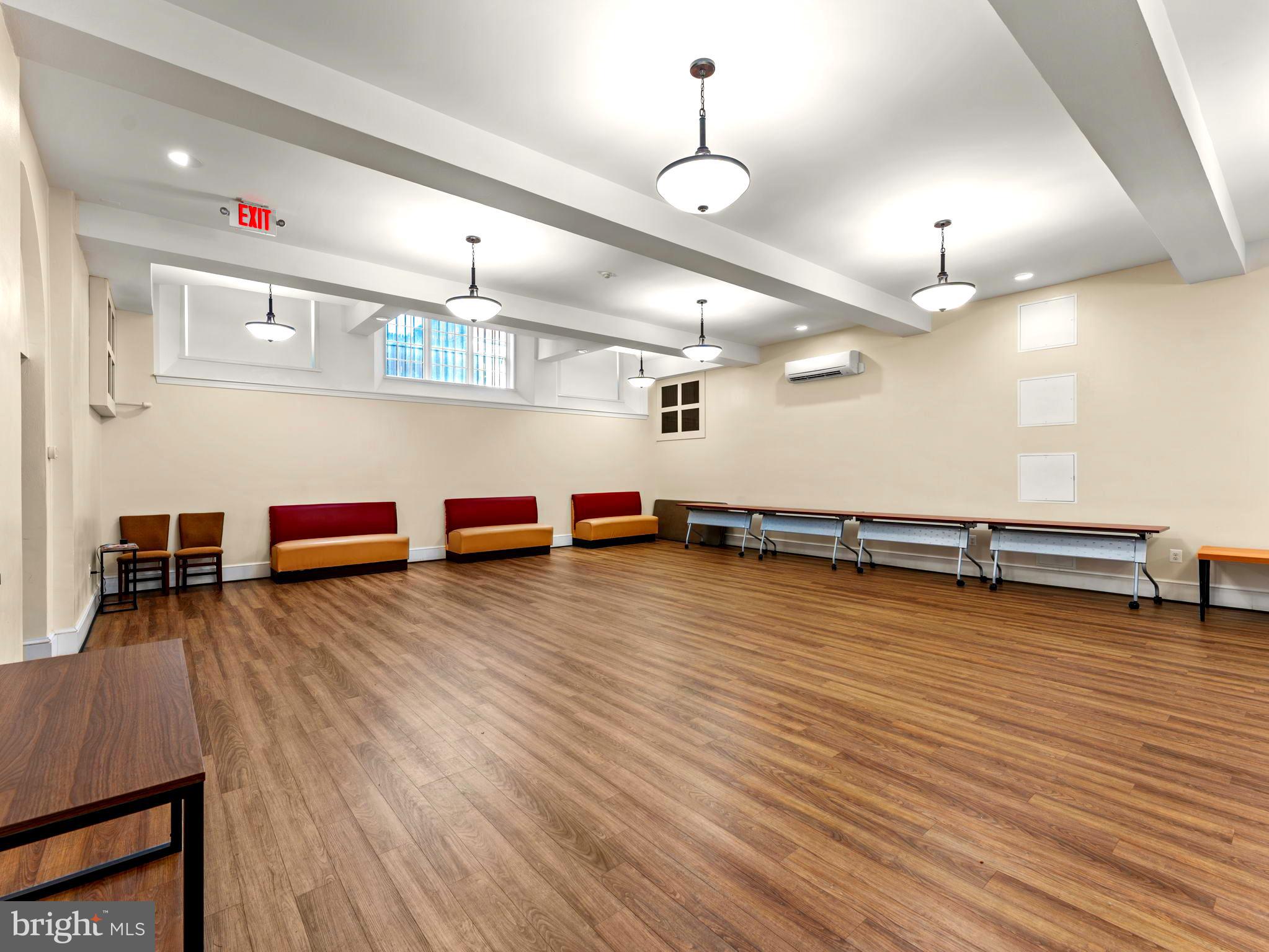 1611 16th St NW