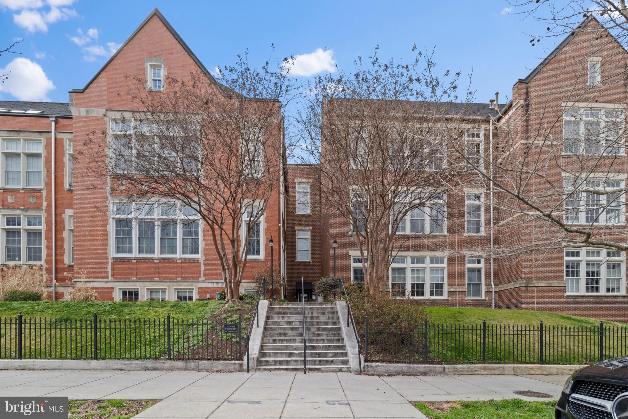 440 12th St NE #309