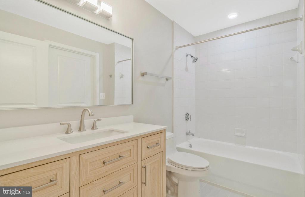 4101 Albemarle St NW #312