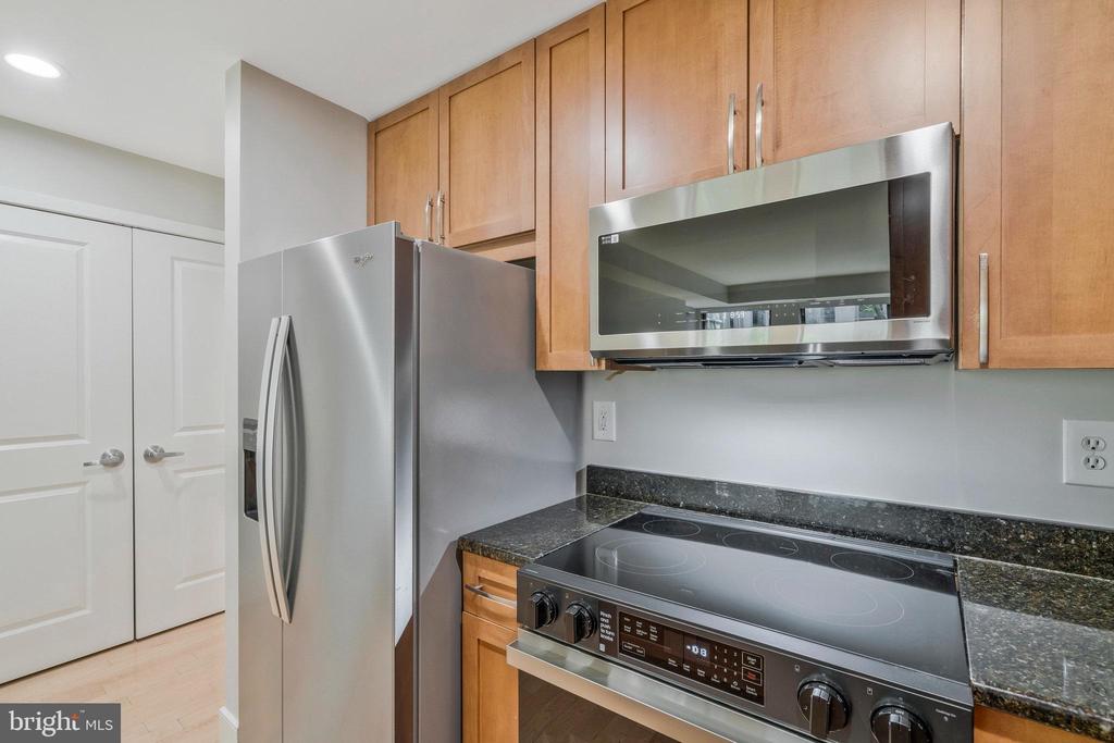 4101 Albemarle St NW #312