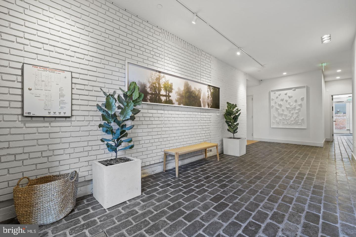 1324 E St SE #205