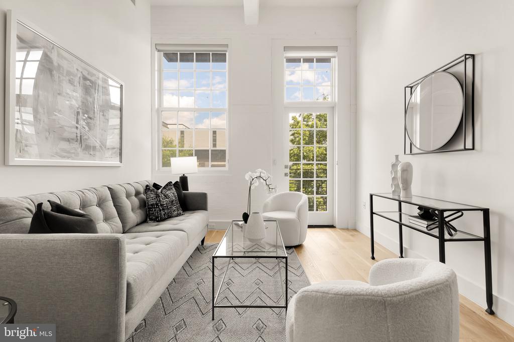1324 E St SE #205