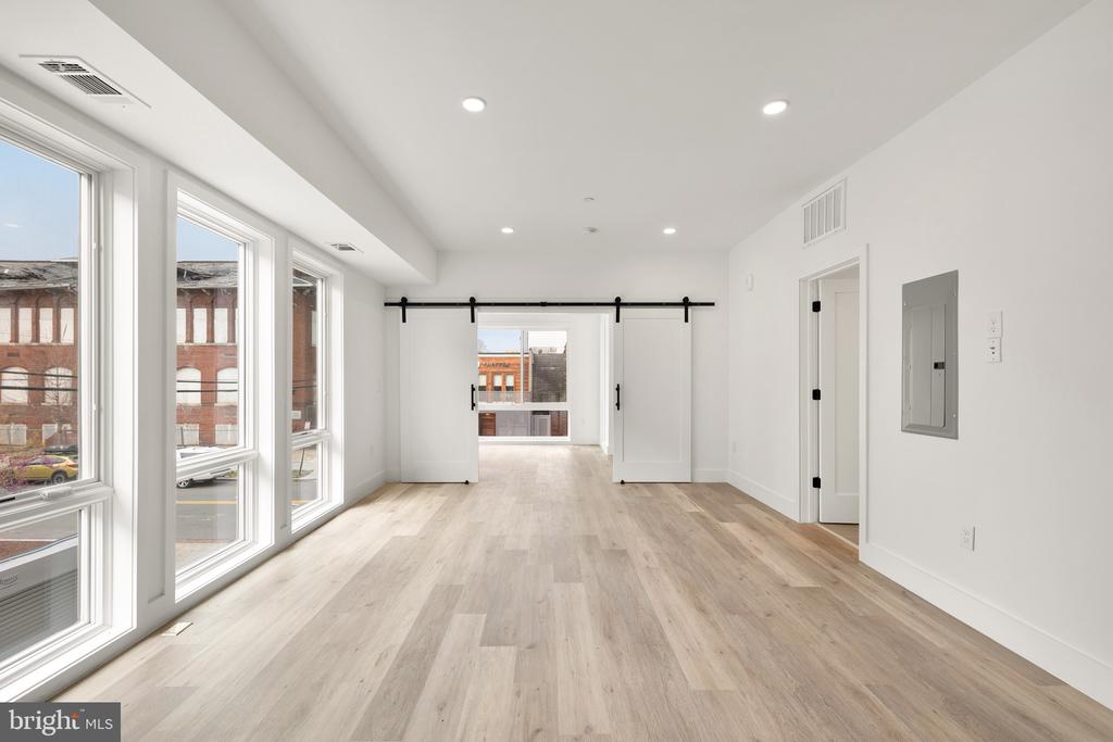 14 P St NW #203