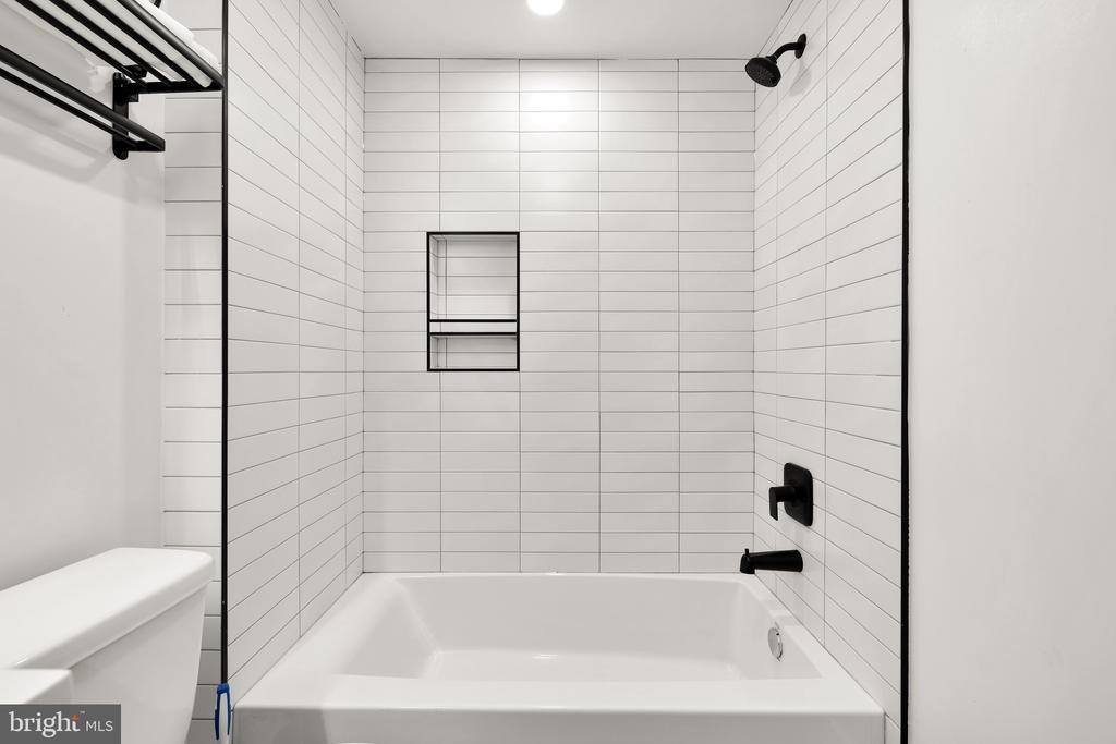 14 P St NW #203
