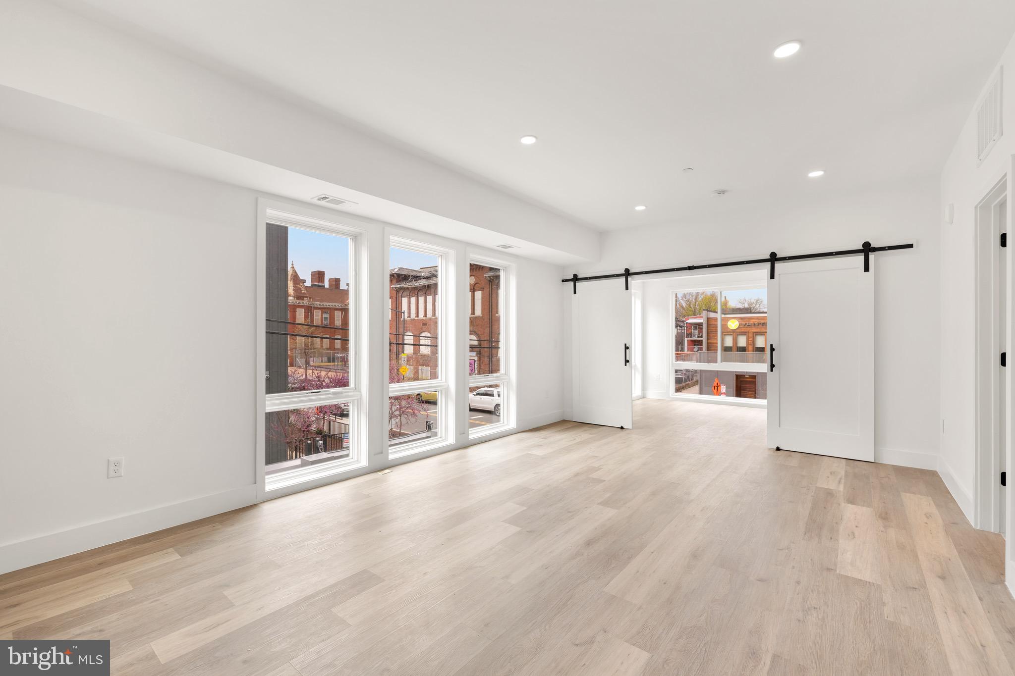 14 P St NW #203