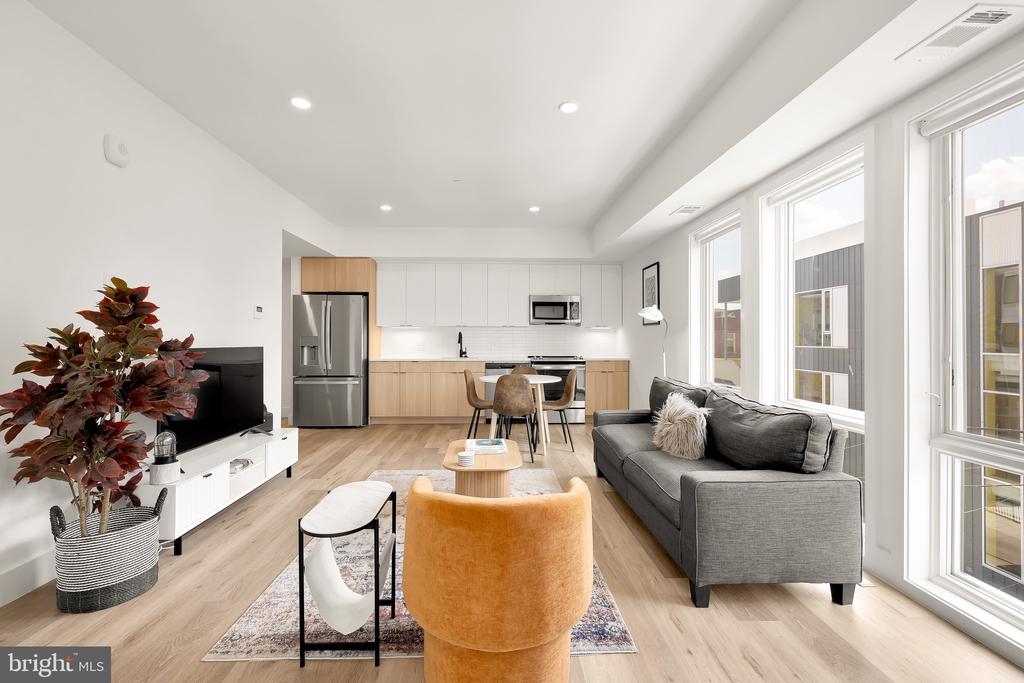 14 P St NW #303