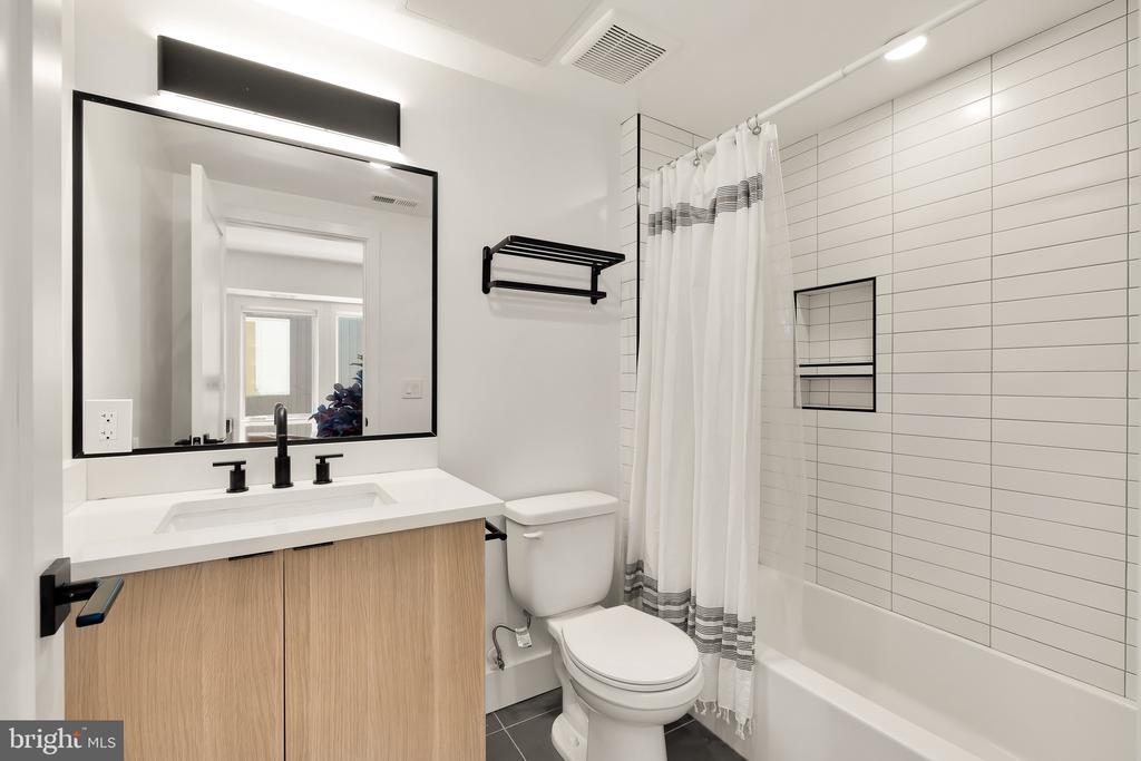 14 P St NW #303