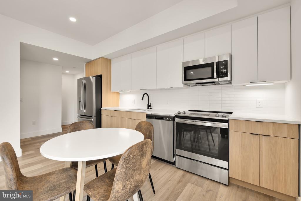 14 P St NW #303