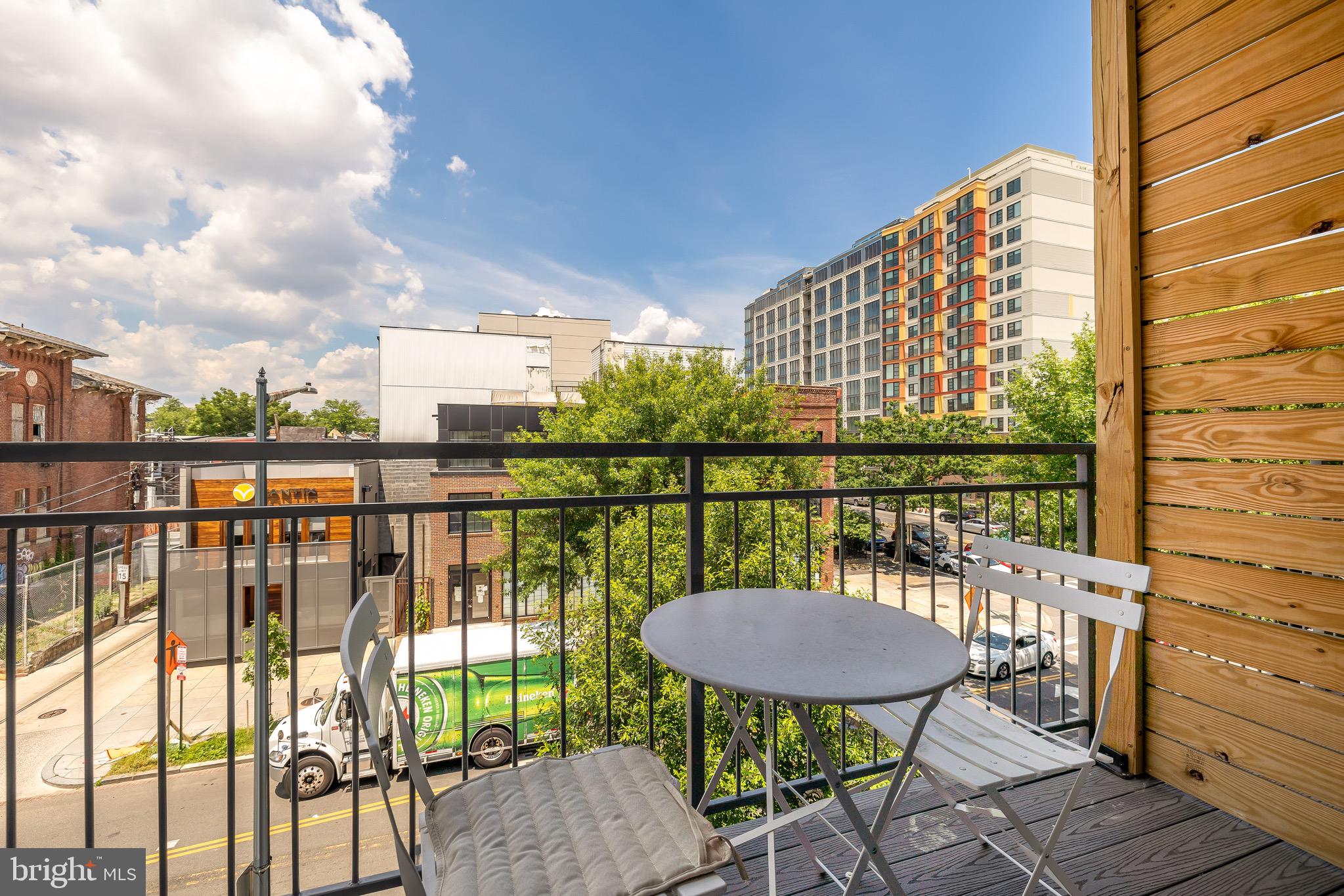 14 P St NW #303