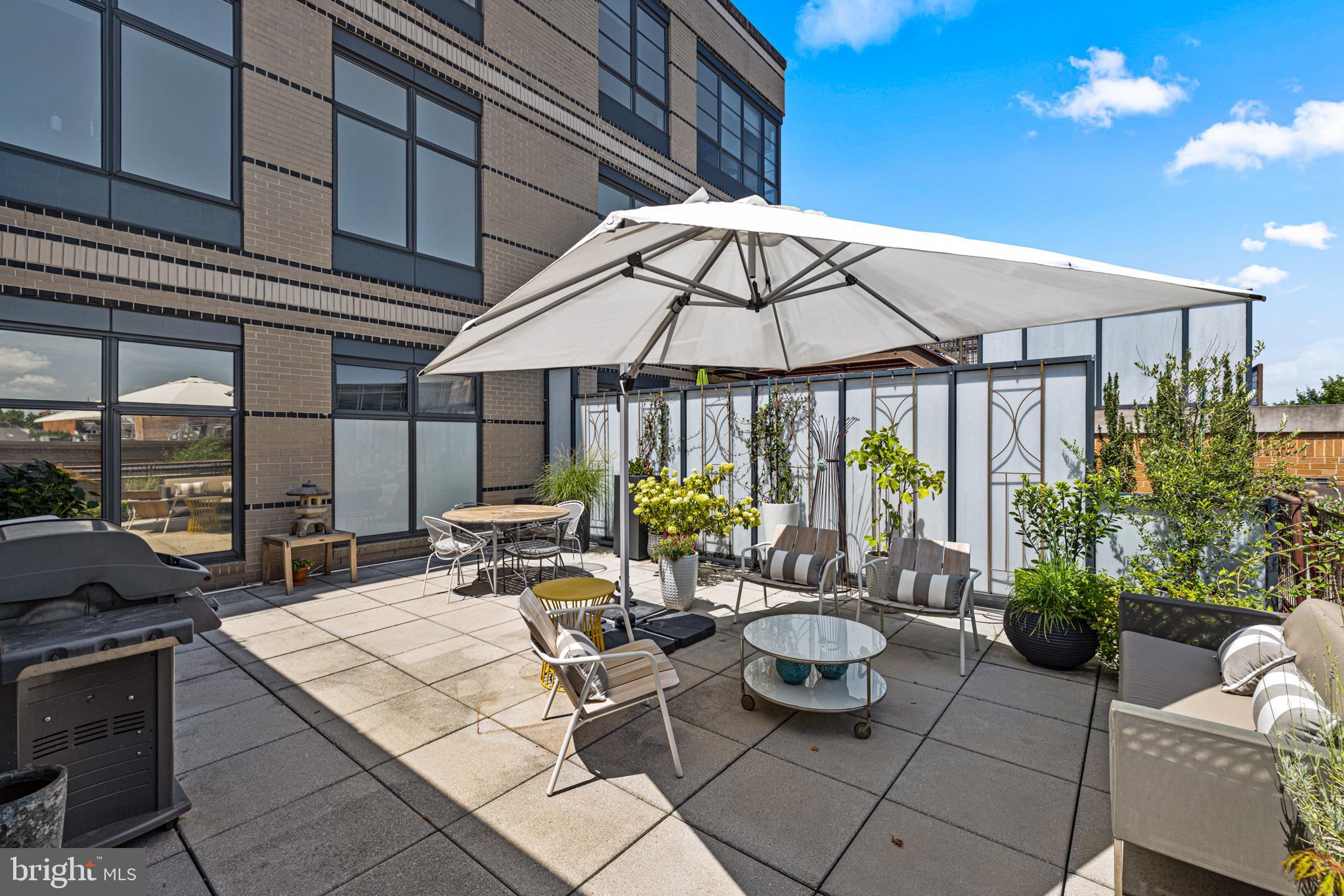 1413 P St NW #402