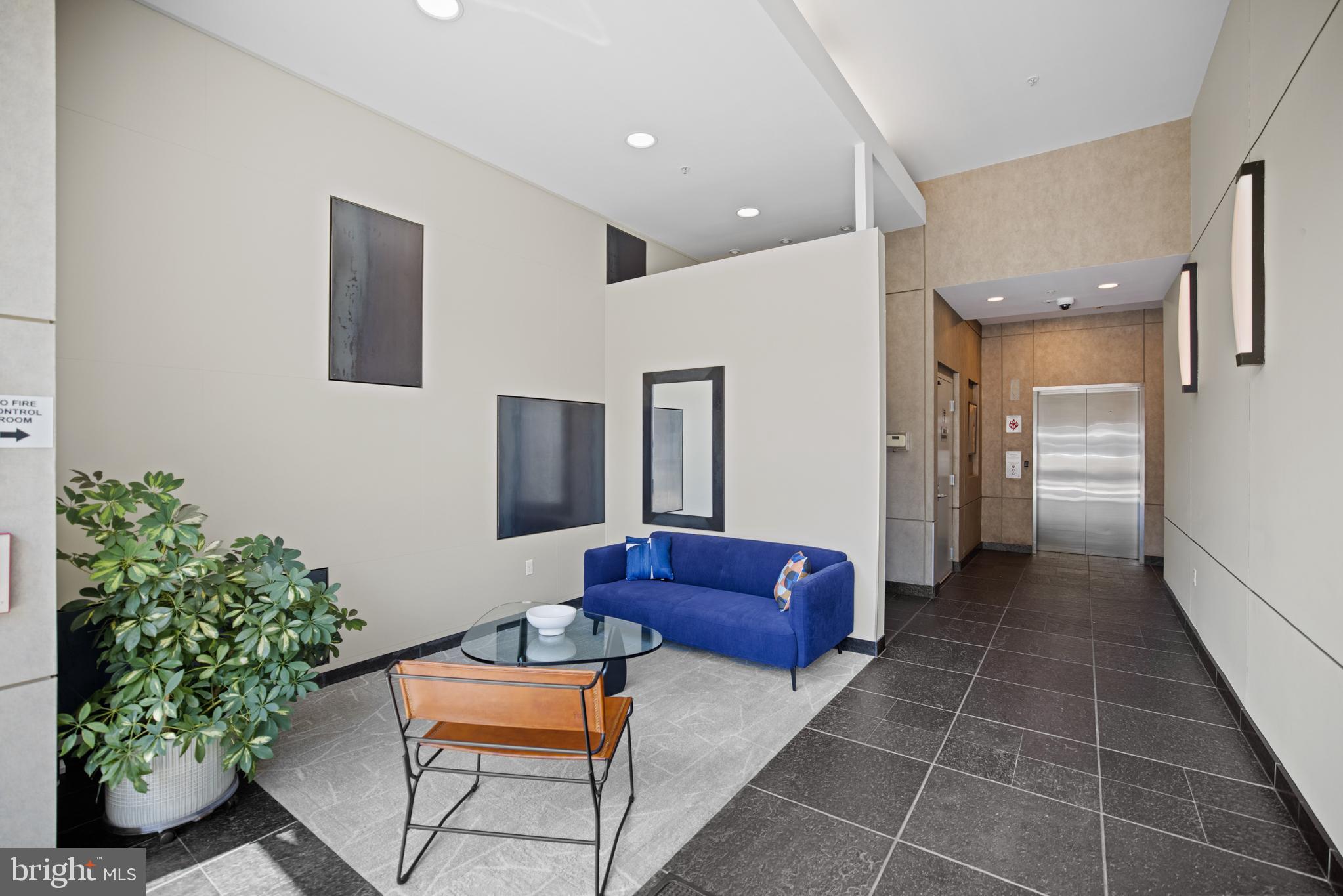 1413 P St NW #402