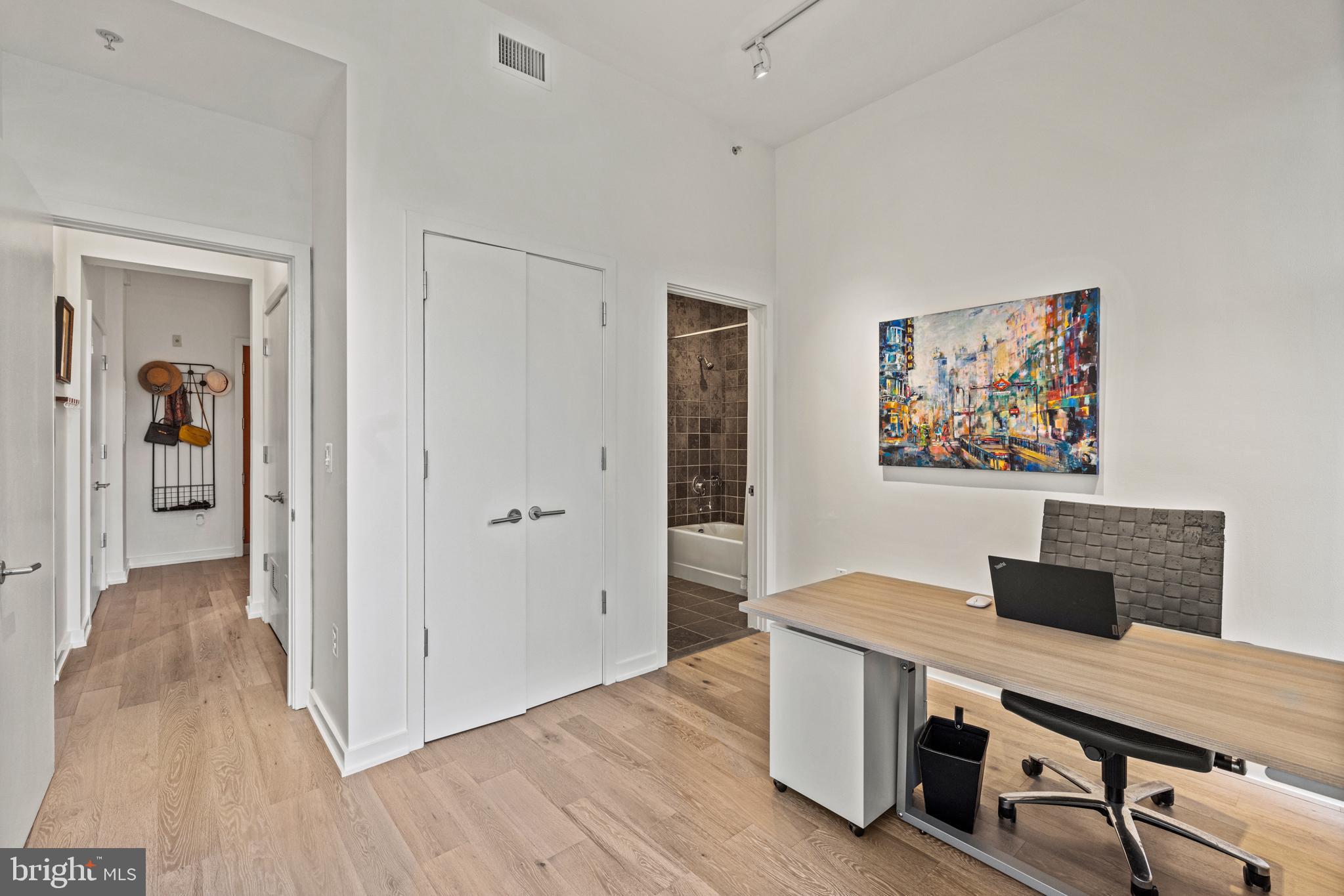 1413 P St NW #402