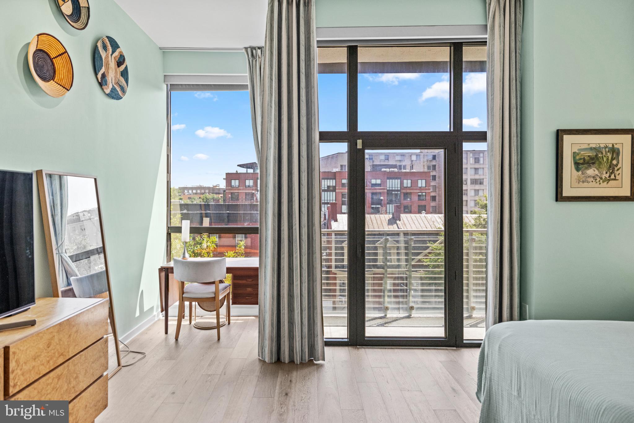 1413 P St NW #402