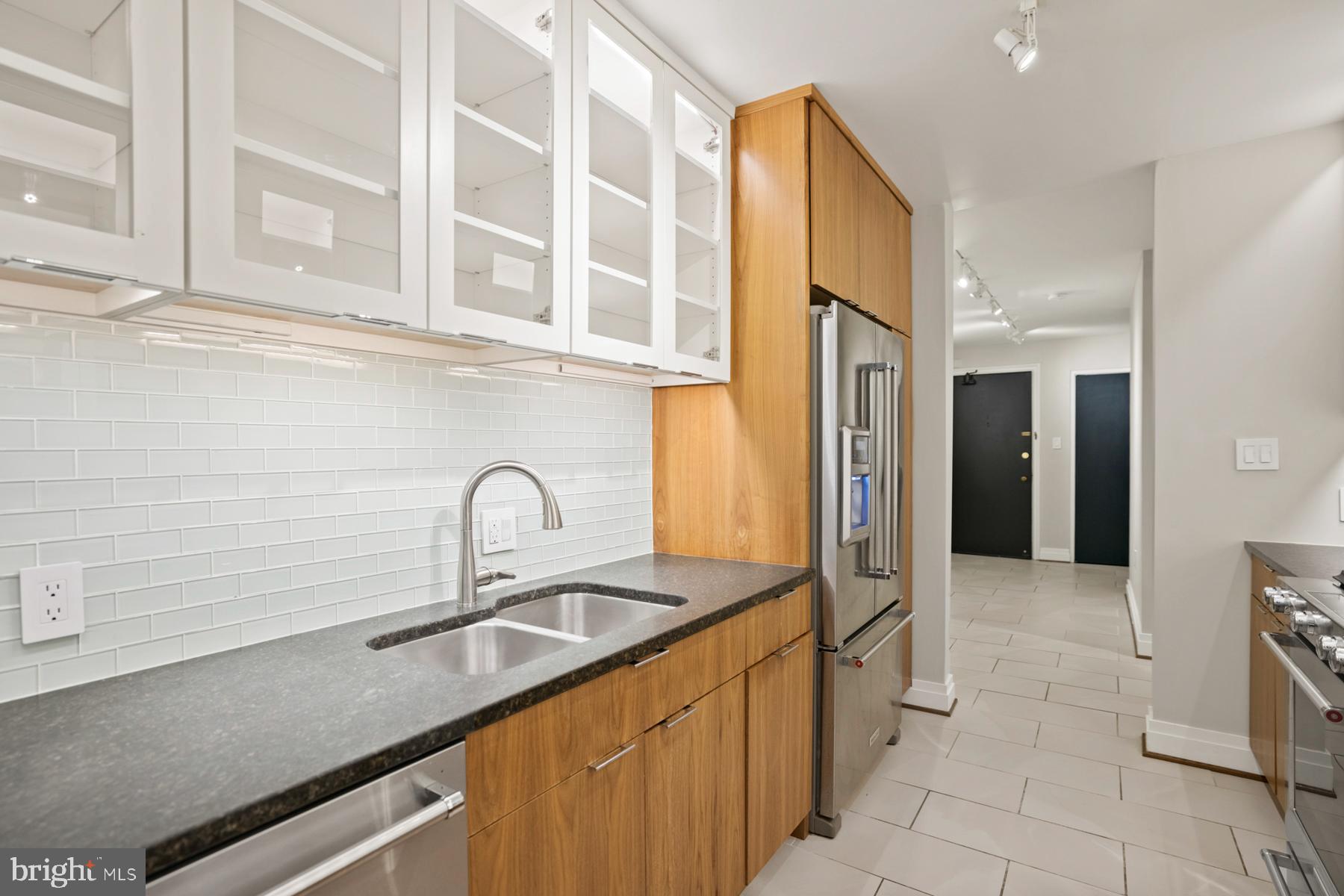 4701 Connecticut Ave NW #109