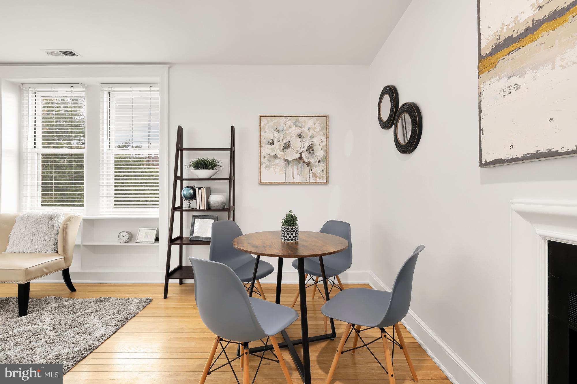 1916 17th St NW #302