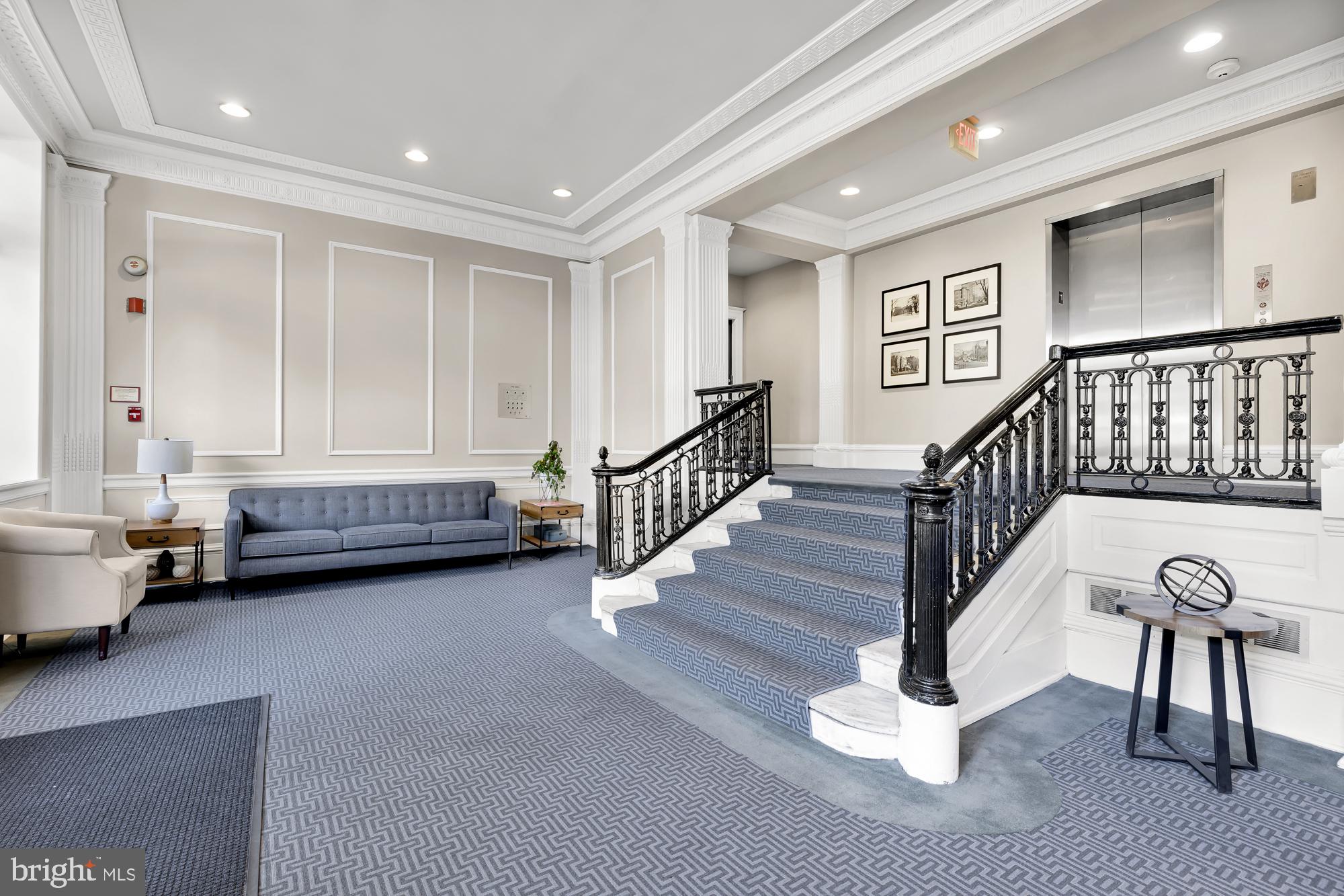 1916 17th St NW #302