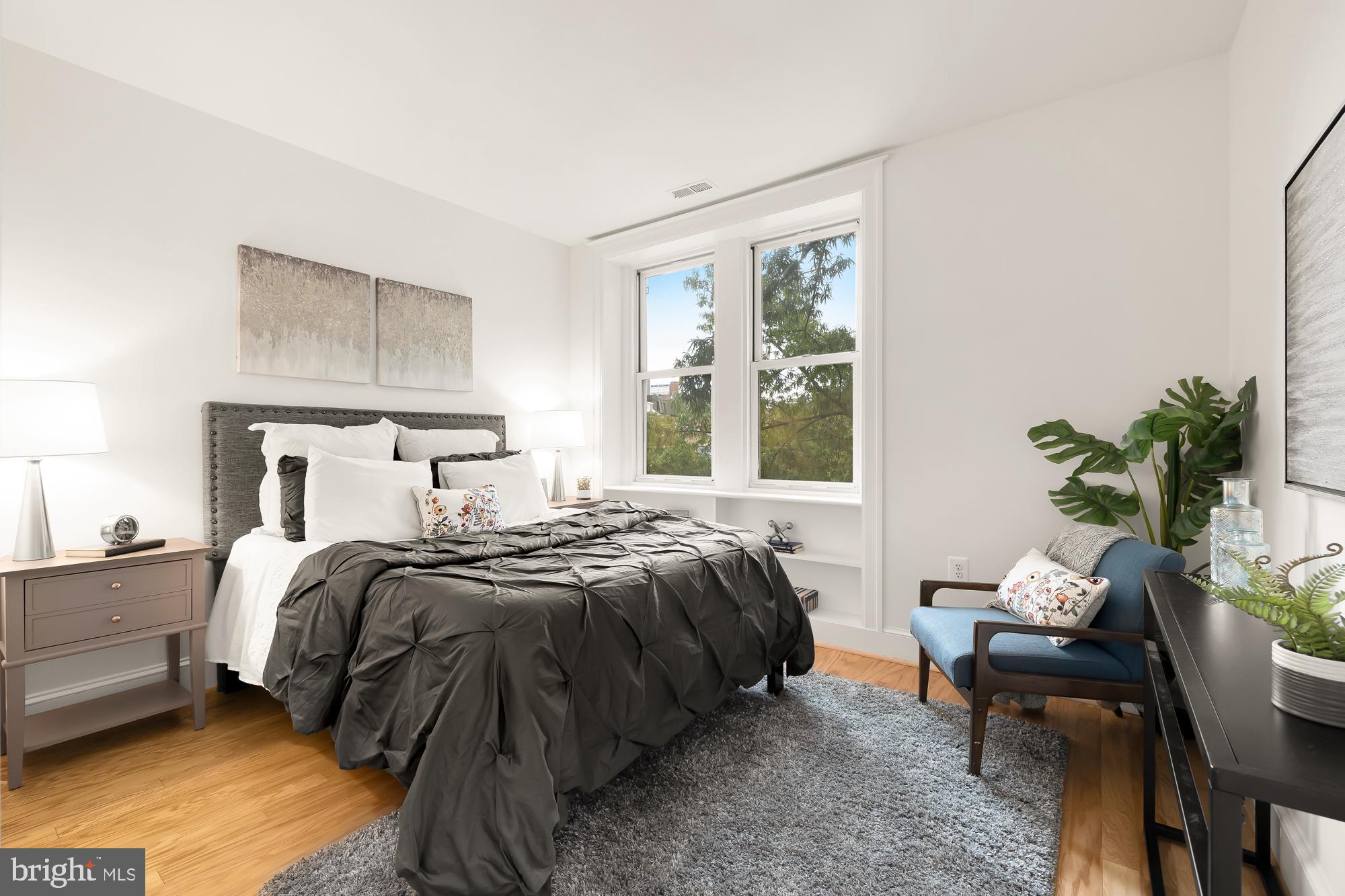 1916 17th St NW #302