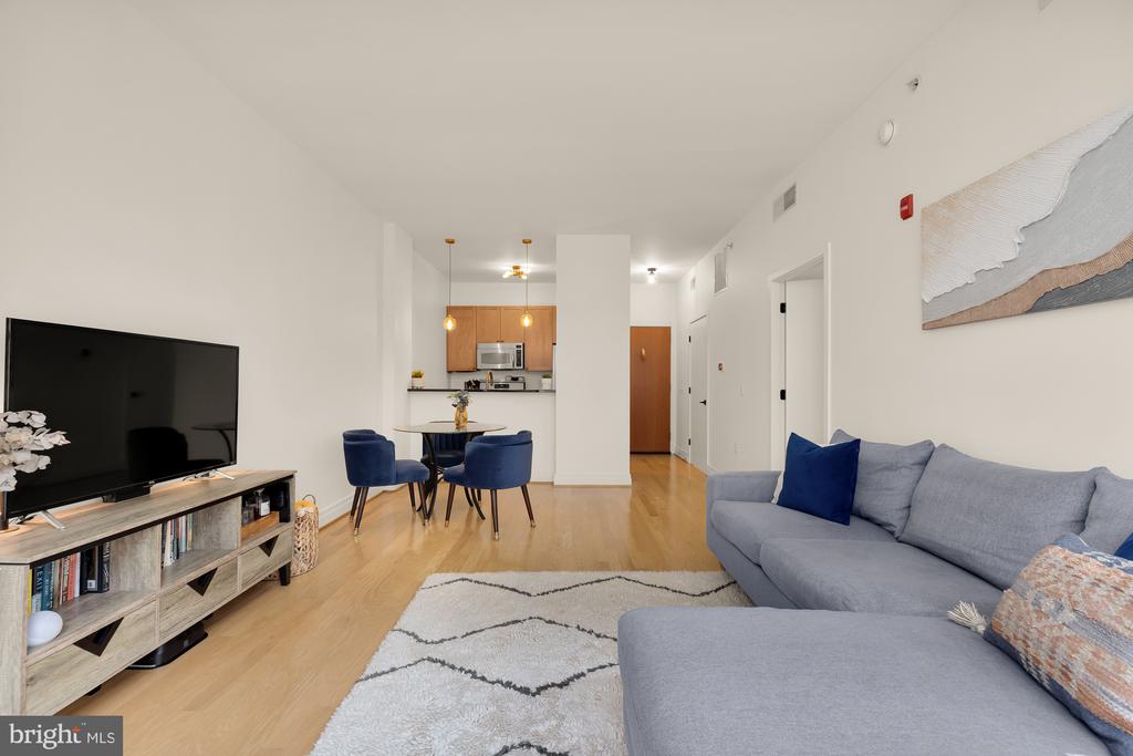 2120 Vermont Ave NW #303