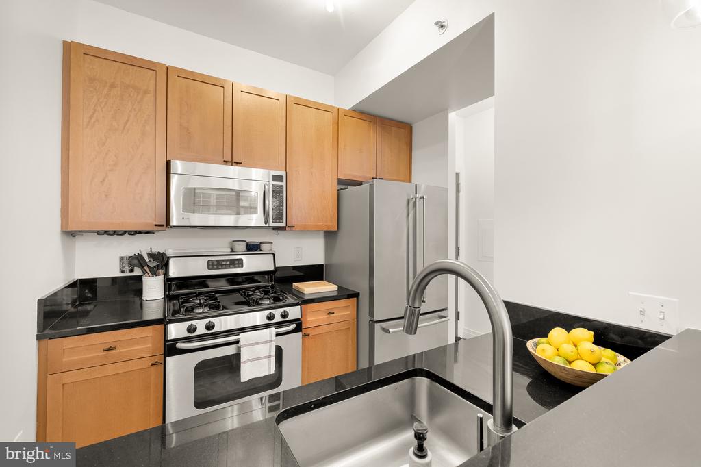 2120 Vermont Ave NW #303