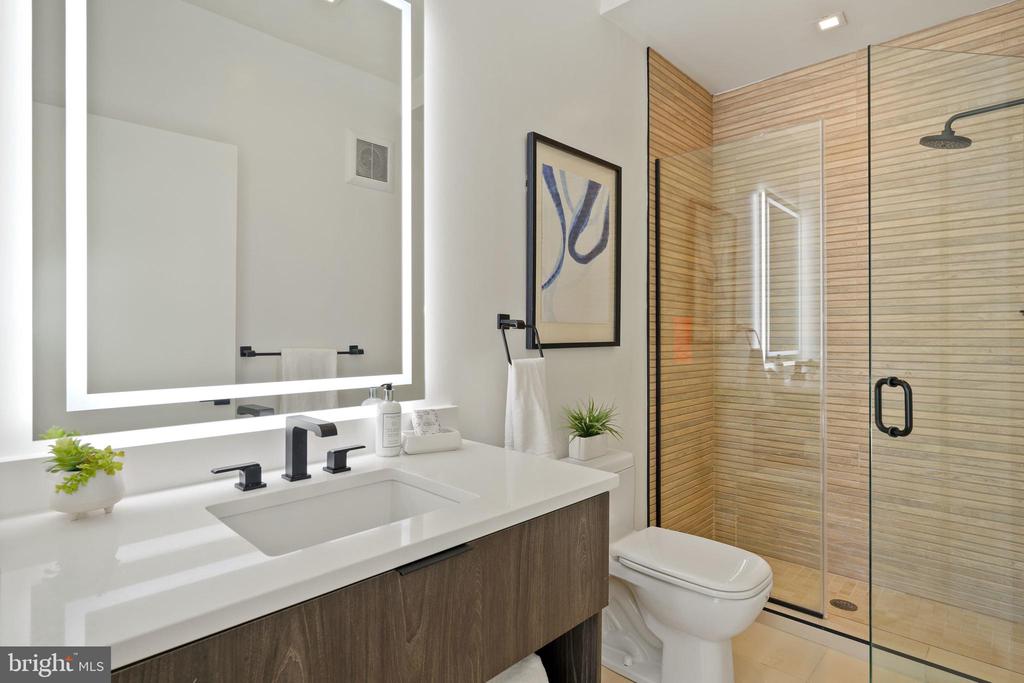 801 N St NW #301