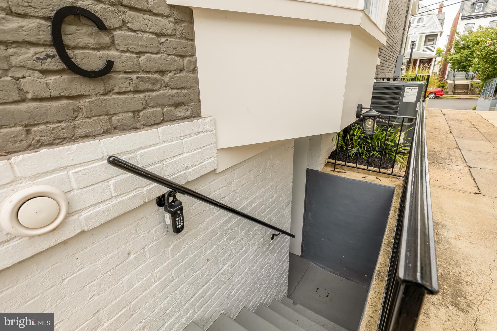 703 Randolph St NW #C