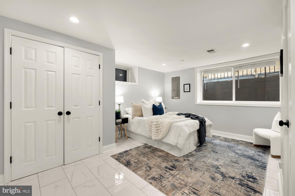 703 Randolph St NW #C