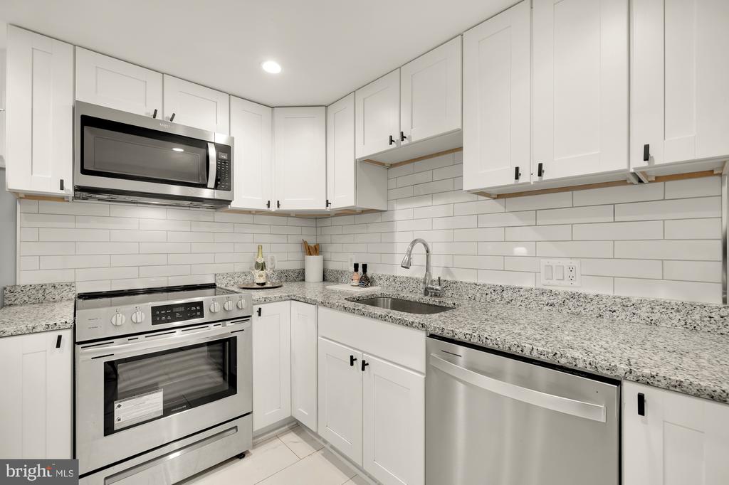 703 Randolph St NW #C