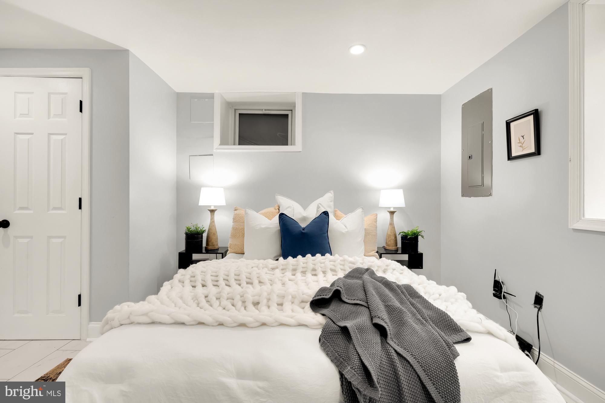 703 Randolph St NW #C