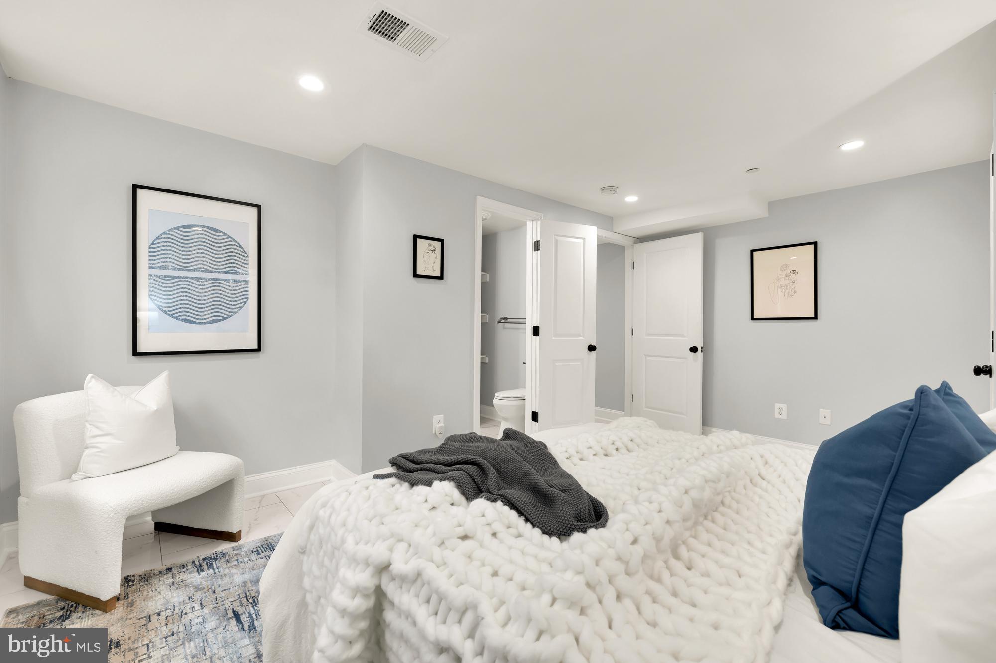 703 Randolph St NW #C