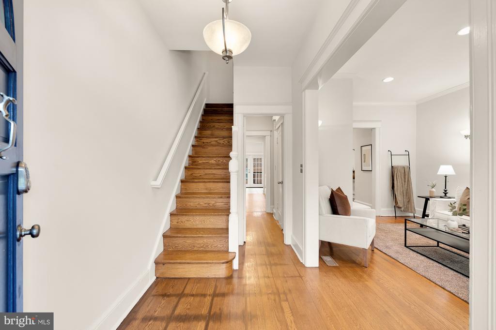 130 Madison St NW