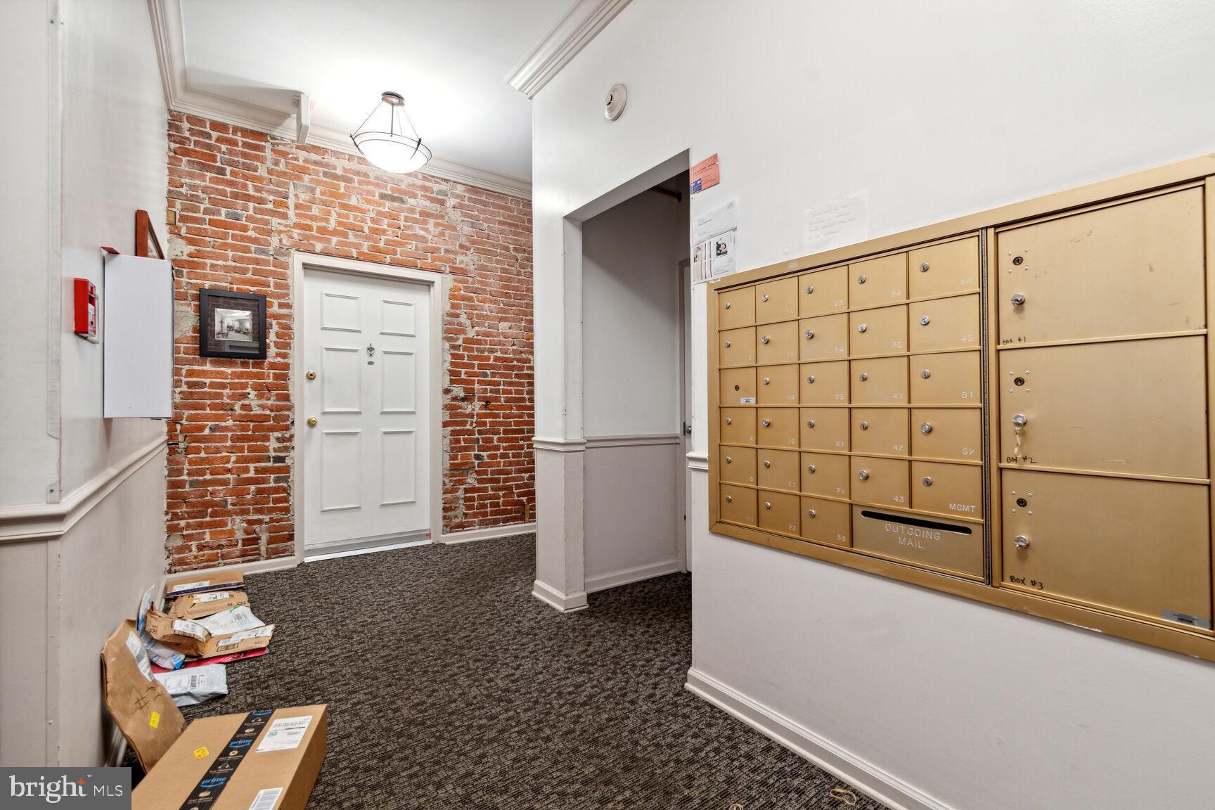 1718 CORCORAN ST NW #12