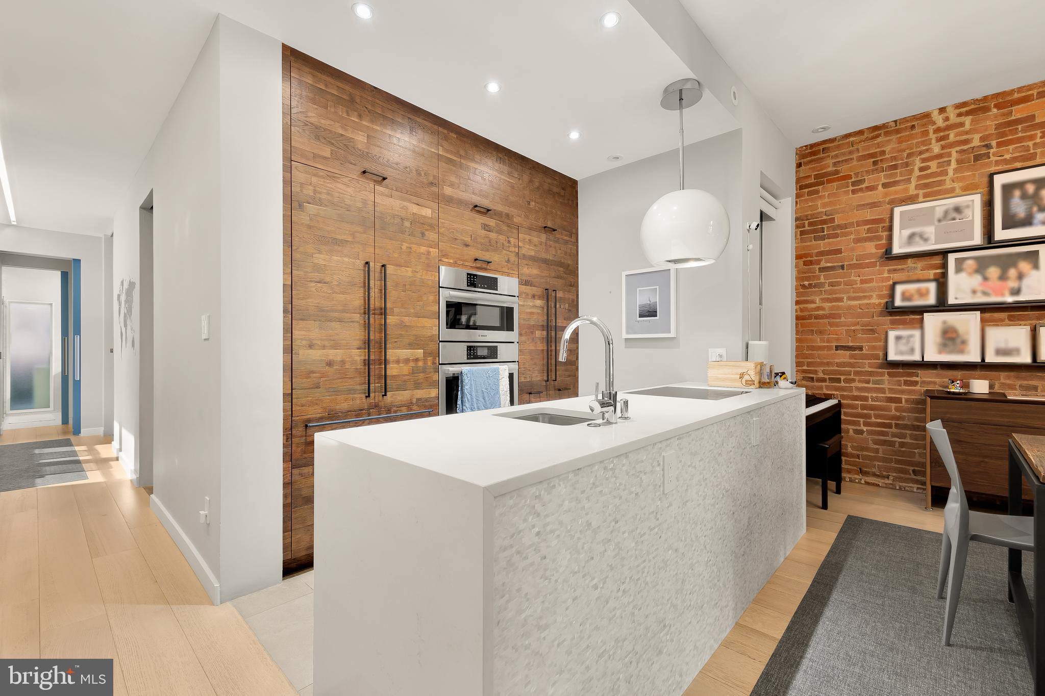 1706 S S St NW #1