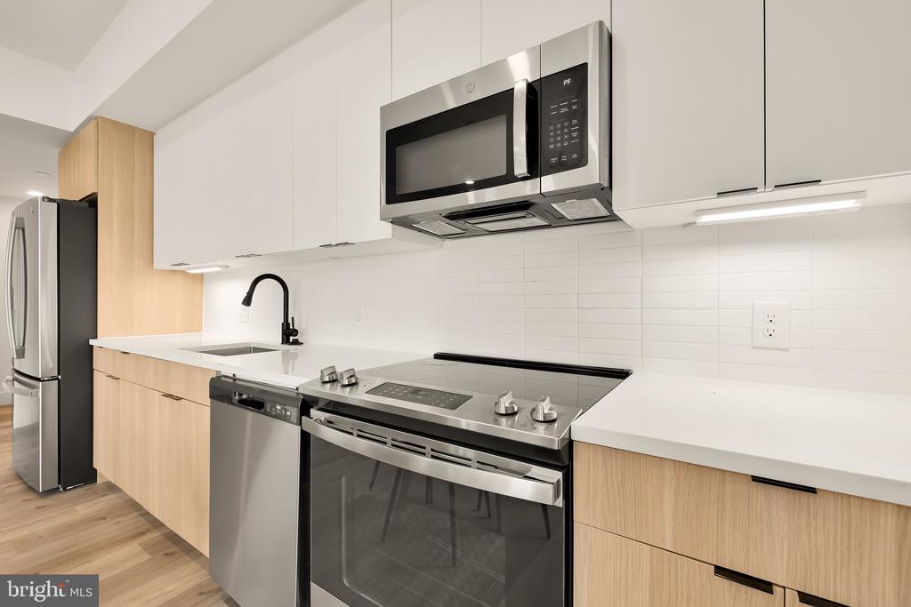 14 P St NW #302