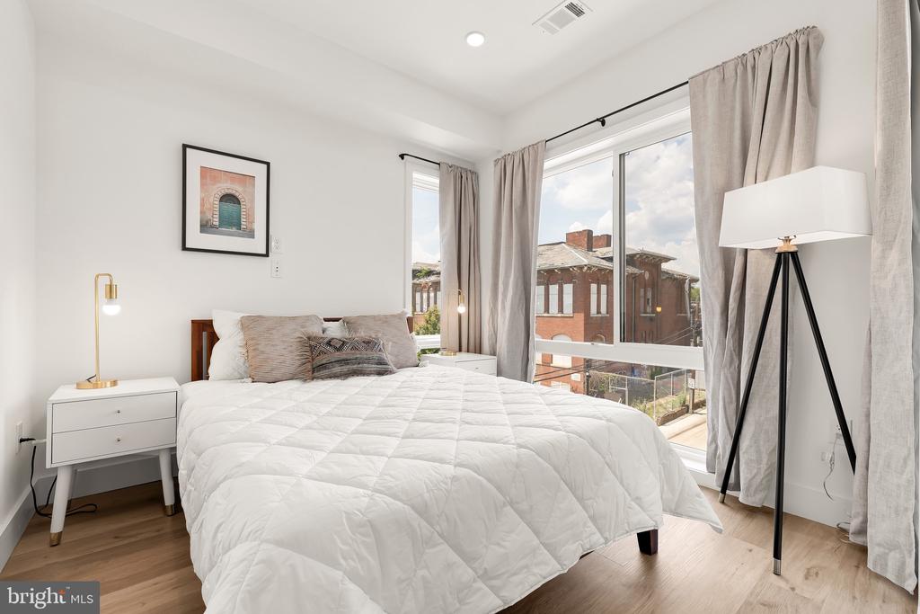 14 P St NW #302