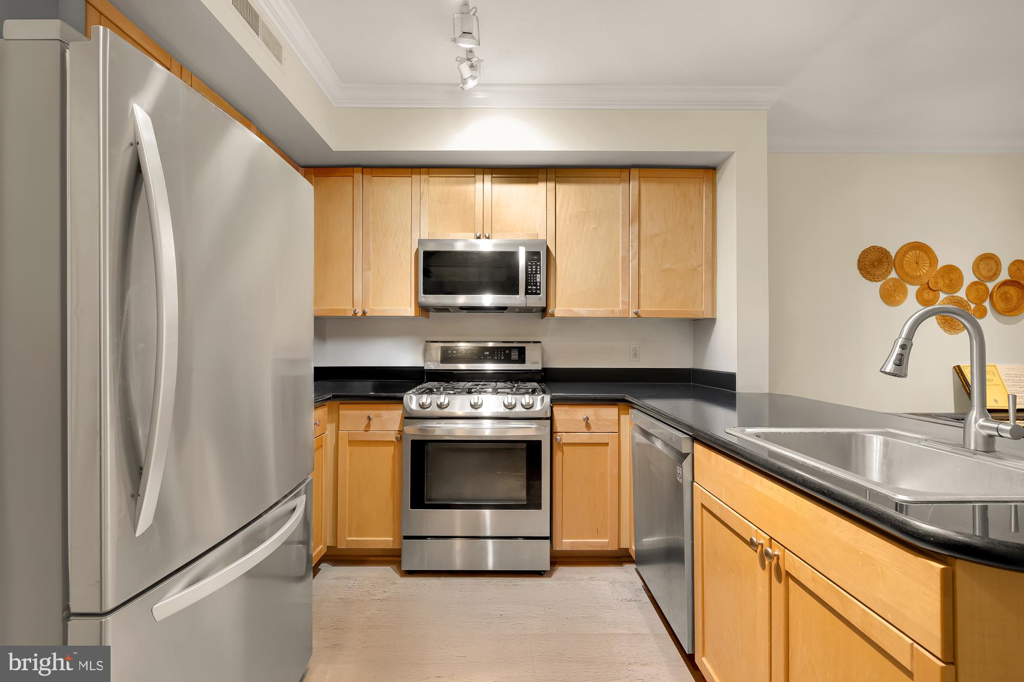 1441 Rhode Island Ave NW #208