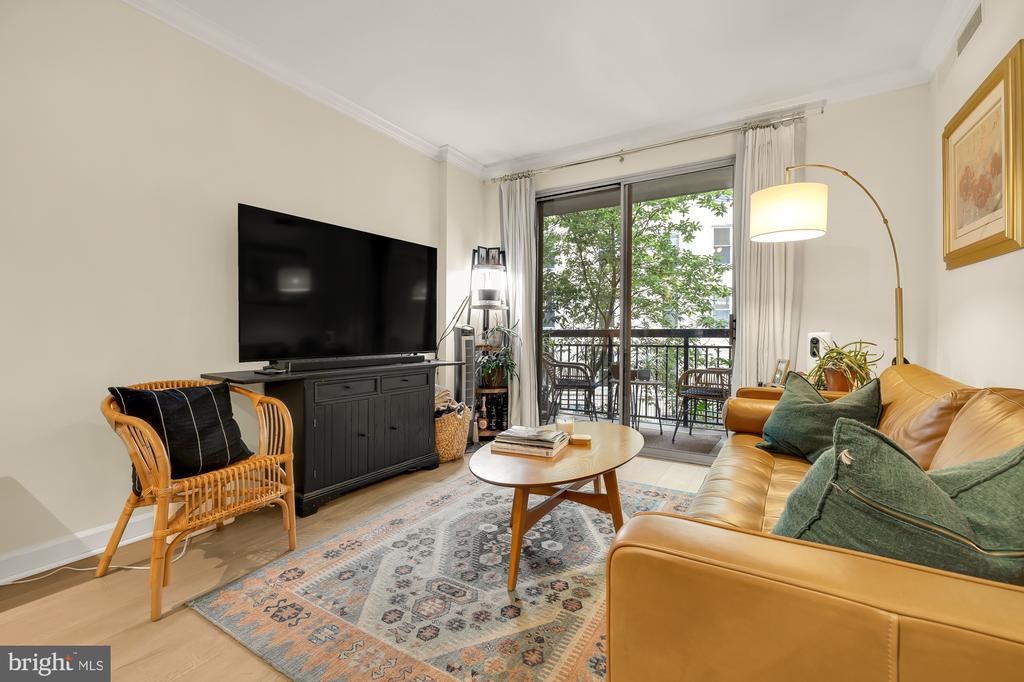 1441 Rhode Island Ave NW #208