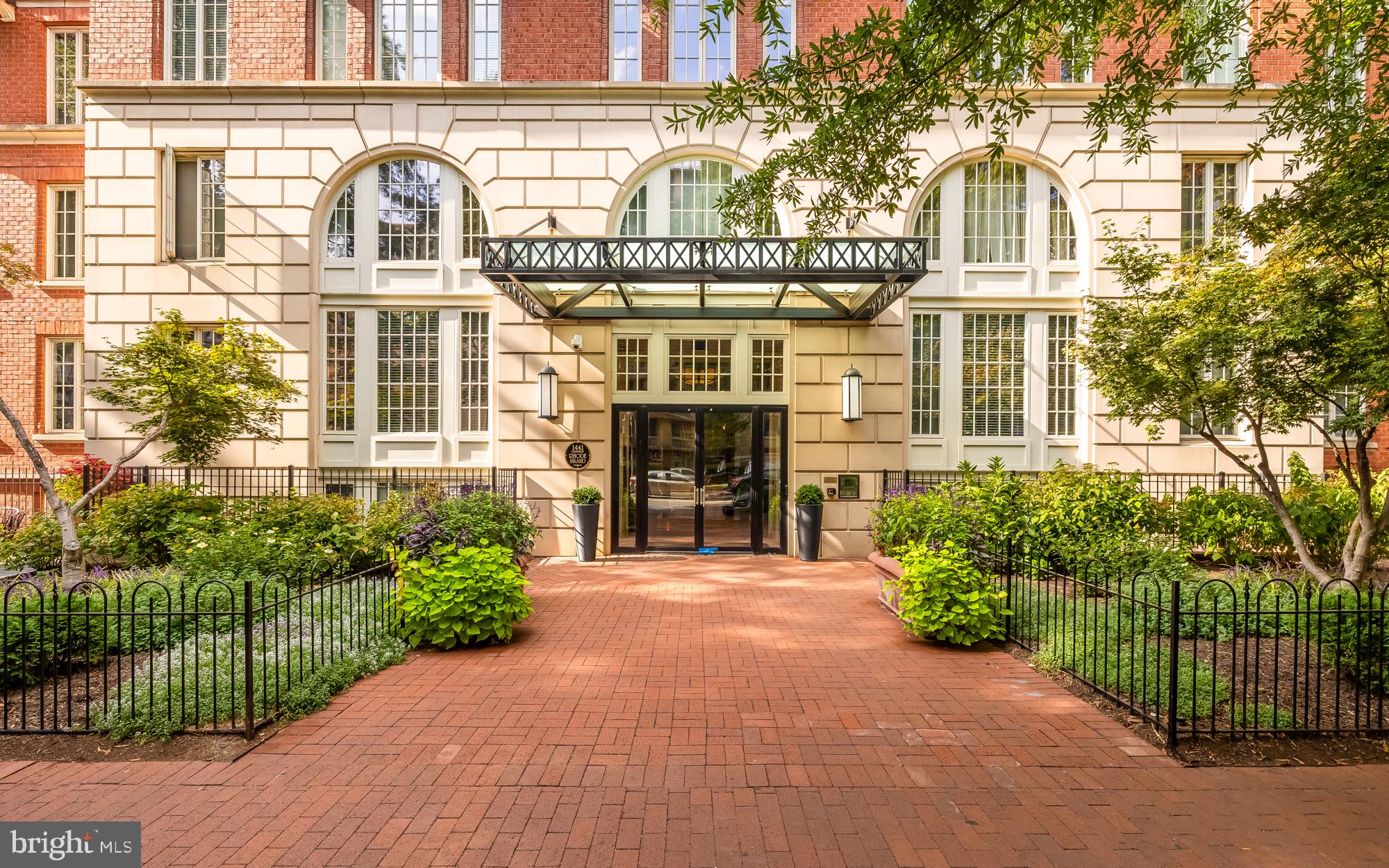 1441 Rhode Island Ave NW #208