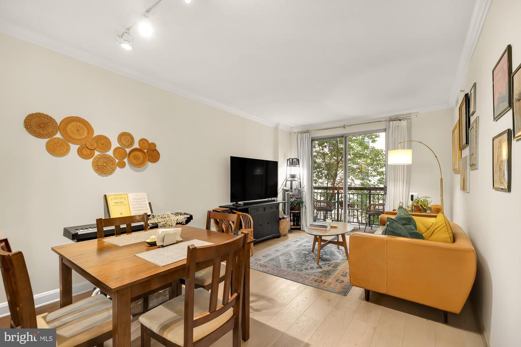 1441 Rhode Island Ave NW #208