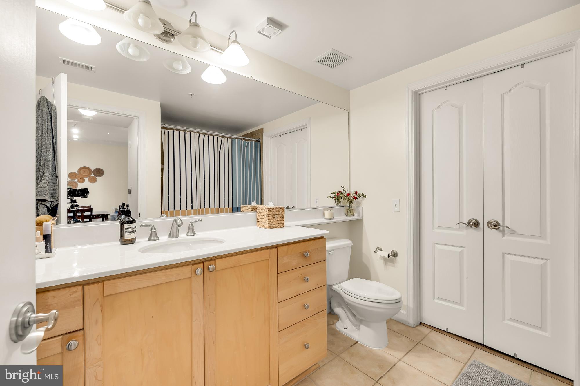 1441 Rhode Island Ave NW #208